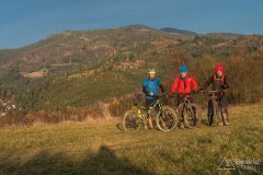 Na grzbiecie z Zapolanki przez Wilczy Groń i Compel