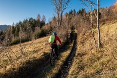 Bezszklakowy podjazd z Zawoi na Kolędówki