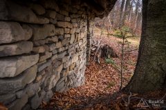 Kamienne szałasy w okolicy Przykrzycy