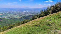 Widok spod Skrzycznego na Kotlinę Żywiecką i Beskid Żywiecki