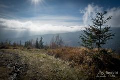 Szutrowy podjazd z Węgierskiej Górki pod Glinne