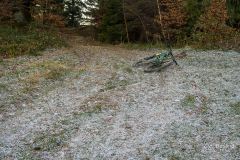 Podjazd z Przełęczy u Poloka na Lachowe Młaki