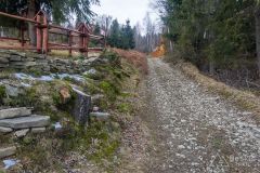 Podjazd z Kocierza Moszczaniskiego ul. Bednarską (górna część). Stromo!