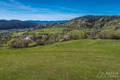 Na żółtym szlaku Pasm Pewelsko-Krzeczowskich